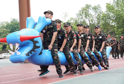 為什么鐵血虎賁夏令營(yíng)為什么受孩子喜歡？