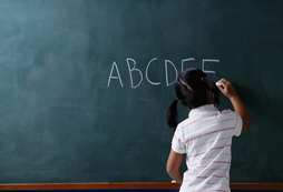 父母如何輔導(dǎo)孩子進(jìn)行英語單詞的自然拼讀