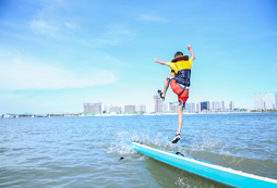 三亞帆船夏令營給孩子挑戰(zhàn)自我的機會！