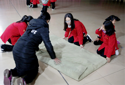 學(xué)習(xí)疊被子