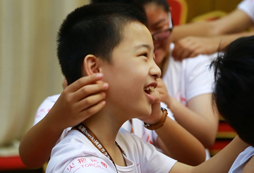 參加文化夏令營(yíng)讓青少年愛(ài)上傳統(tǒng)文化