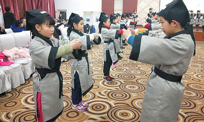 孩子參加文化夏令營(yíng)怎么樣？.jpg