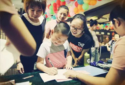 參加傳統(tǒng)文化夏令營教育引導(dǎo)孩子向善