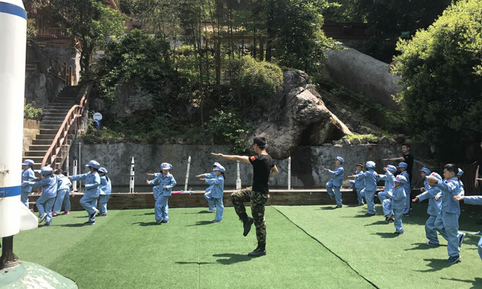 柳市軍事夏令營