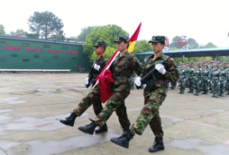 武漢紅心軍事夏令營(yíng)讓你追求夢(mèng)想