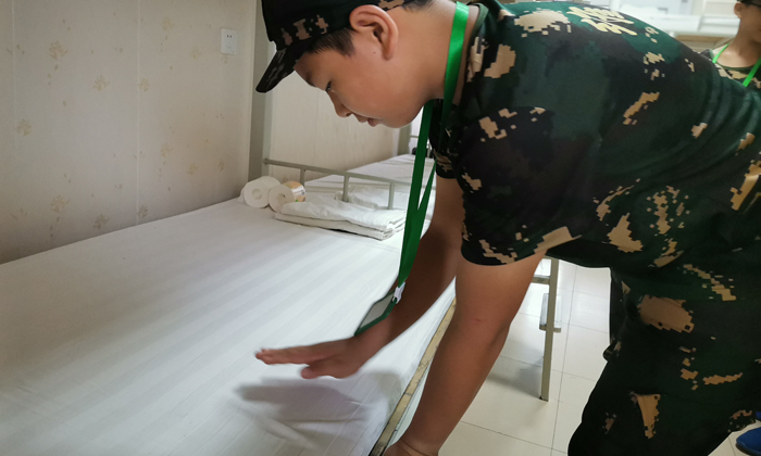 整理床鋪