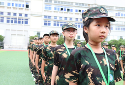 維和童軍軍事夏令營(yíng)如何管理孩子？