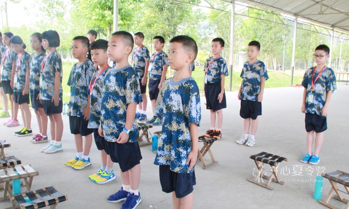 2018武漢軍事夏令營(yíng)