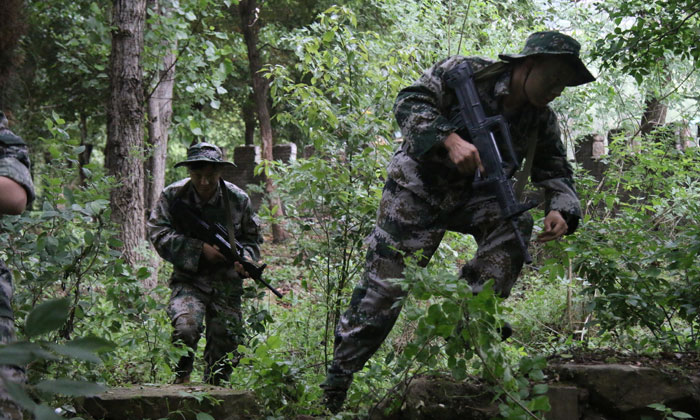 武漢軍事夏令營(yíng)課程