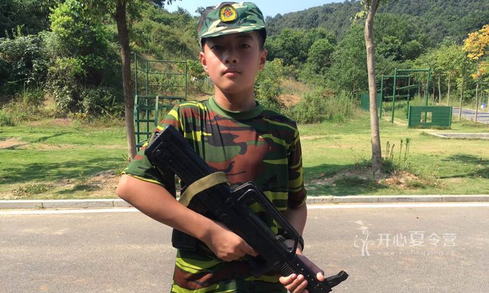 武漢軍事夏令營(yíng)