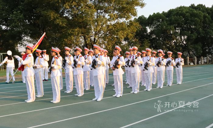 2018武漢軍事夏令營(yíng)