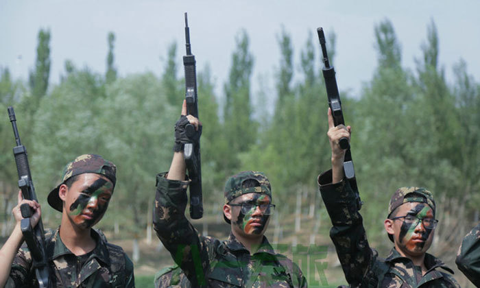 武漢軍事夏令營哪個機構(gòu)好
