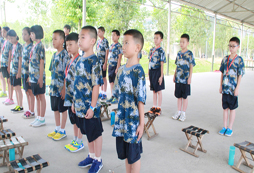 這個(gè)夏天武漢夏令營帶你體驗(yàn)最真實(shí)的軍旅生活