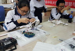 武漢科技夏令營還孩子一個(gè)精彩假期