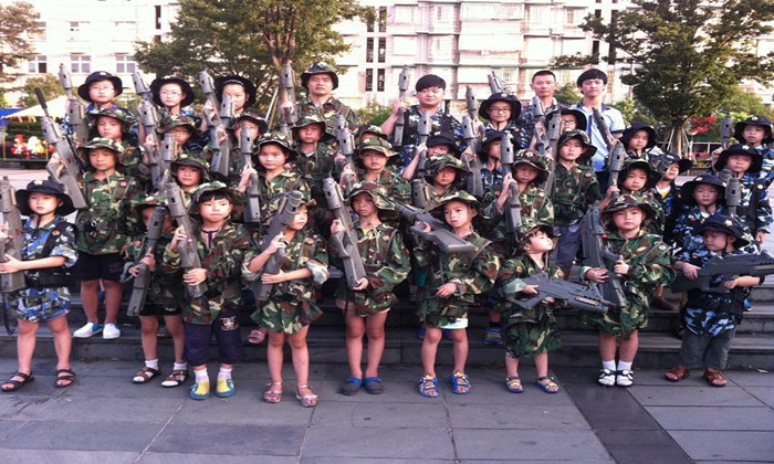 武漢軍事夏令營的報(bào)名須知.jpg