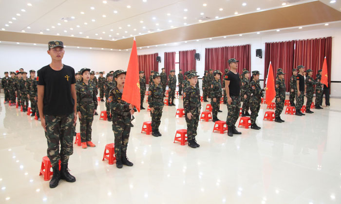 武漢軍事夏令營