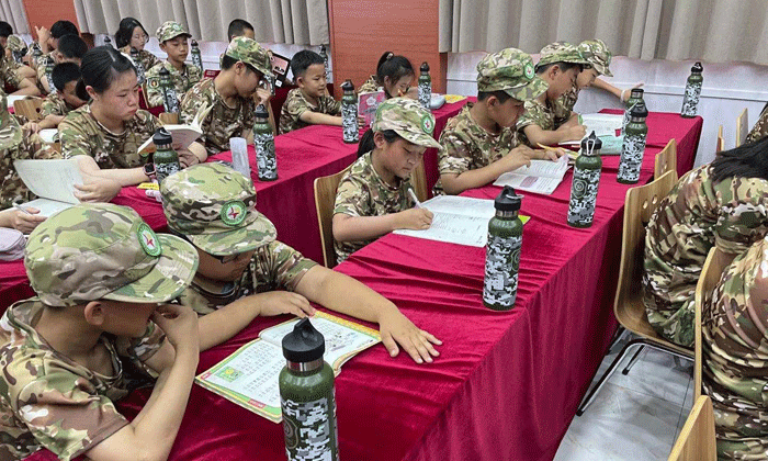 無錫軍事夏令營.gif