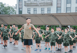 想讓孩子提高專注力就來(lái)文武堂夏令營(yíng)！