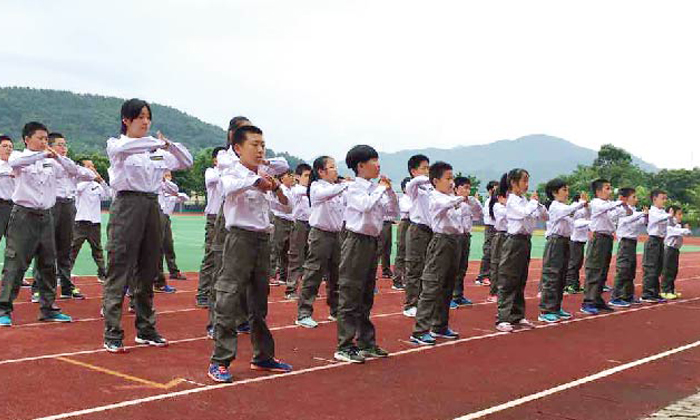 青春期的孩子適合參加上海西點軍事夏令營嗎