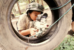 參加上海西點軍事夏令營戶外拓展核心價值