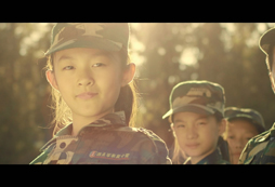 參加上海西點軍訓(xùn)讓孩子學(xué)會直面挫折