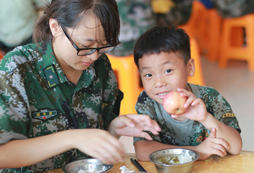 參加桂林軍事夏令營20天有什么好處?