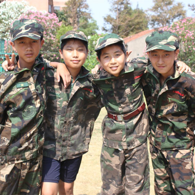 上海西點(diǎn)軍事回爐軍官夏令營(yíng)特色課程