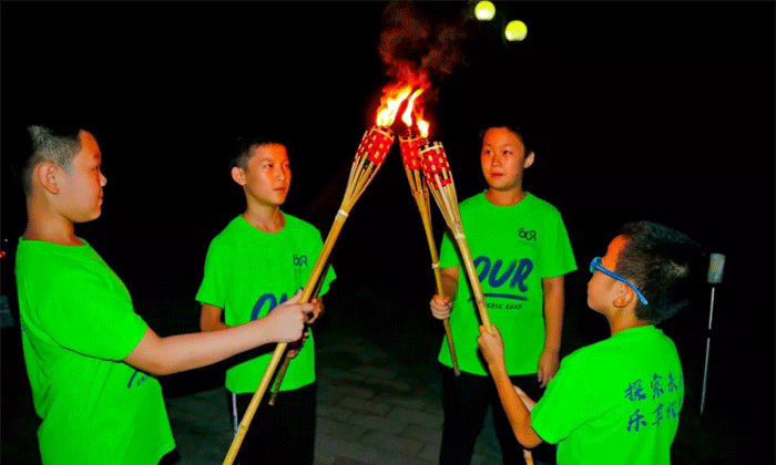 夜晚探險(xiǎn)