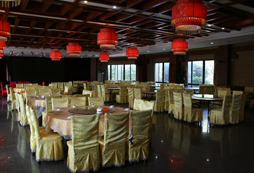 小海豚夏令營(yíng)用餐環(huán)境