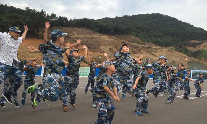 孩子參加廈門(mén)暑期軍事夏令營(yíng)有保障嗎？