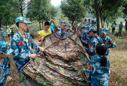 參加廈門軍事夏令營讓孩子迅速脫變