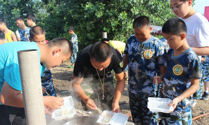 軍事夏令營能治挑食的孩子嗎？