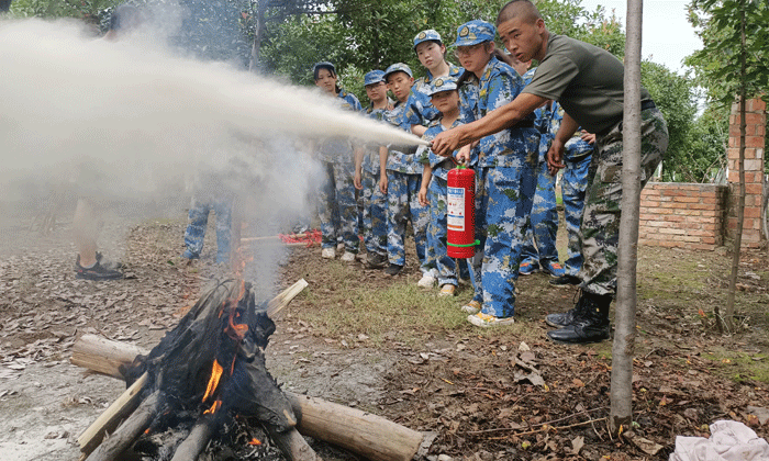 小學生有哪些夏令營