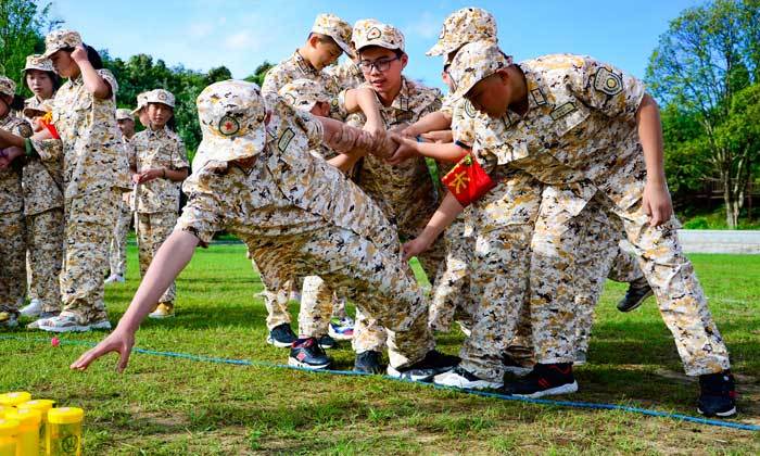 西安軍事夏令營(yíng)課程