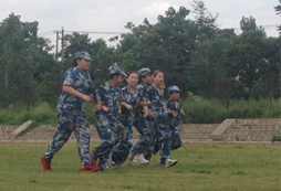 西安軍事夏令營(yíng)等你的到來(lái)