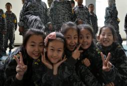 參加西安軍事夏令營(yíng)可以提升孩子的成績(jī)嗎