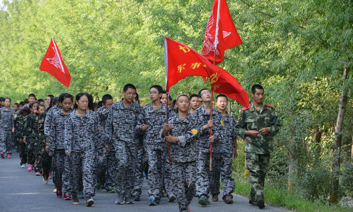西安軍事夏令營合適多大年齡的孩子參加.jpg