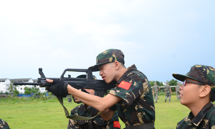 襄陽軍事夏令營要準(zhǔn)備哪些