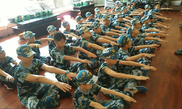 襄陽(yáng)軍事夏令營(yíng)怎么樣