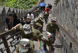 參加咸寧軍事夏令營(yíng)有哪些課程體系？