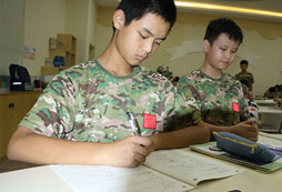 瀟湘少年軍事夏令營(yíng)師資情況如何
