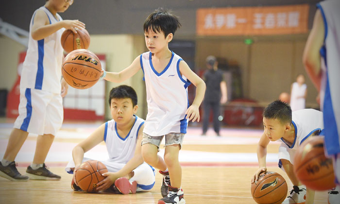 小學(xué)生夏令營.jpg