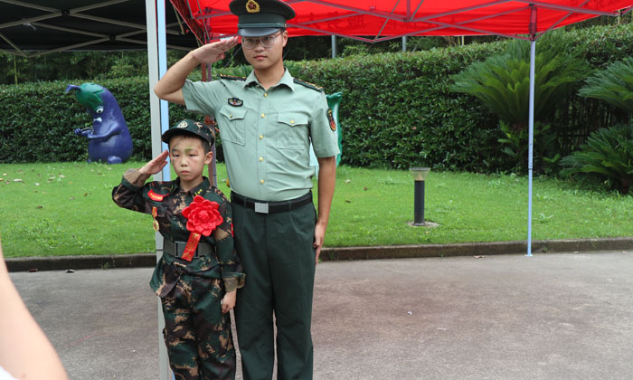 小學(xué)生軍事夏令營(yíng)價(jià)格一覽表