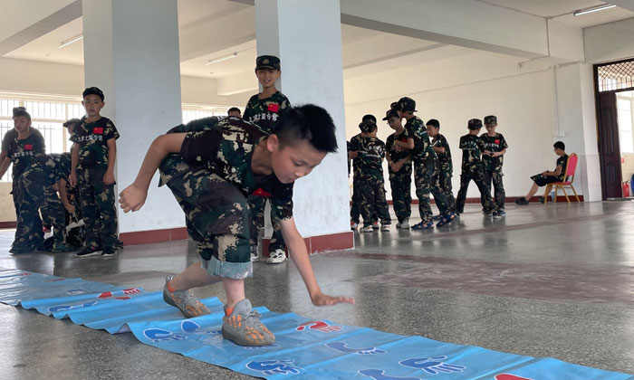 7天小學生軍訓夏令營去哪里好