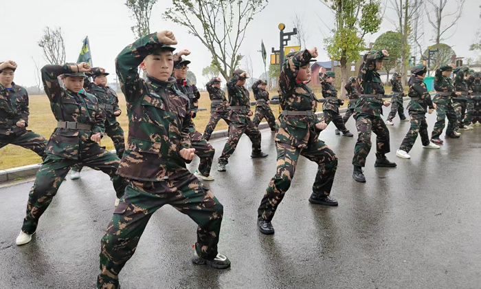 7天小學生軍訓夏令營去哪里好