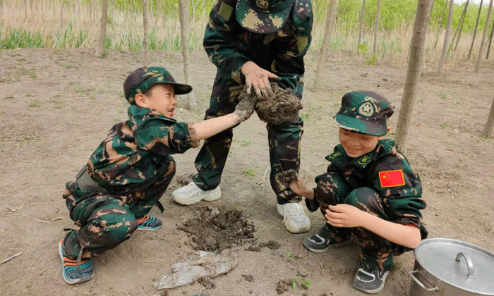 7天小學生軍訓夏令營去哪里好