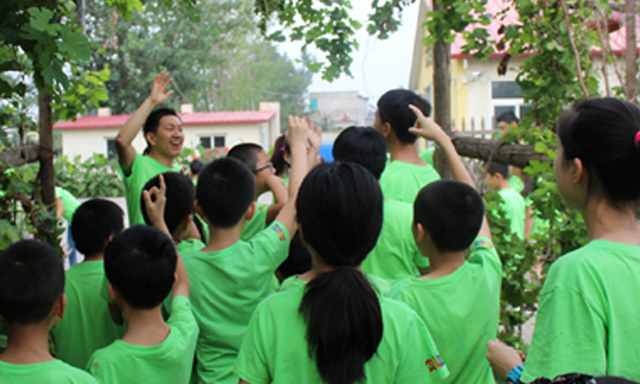 小學(xué)生生存夏令營.jpg
