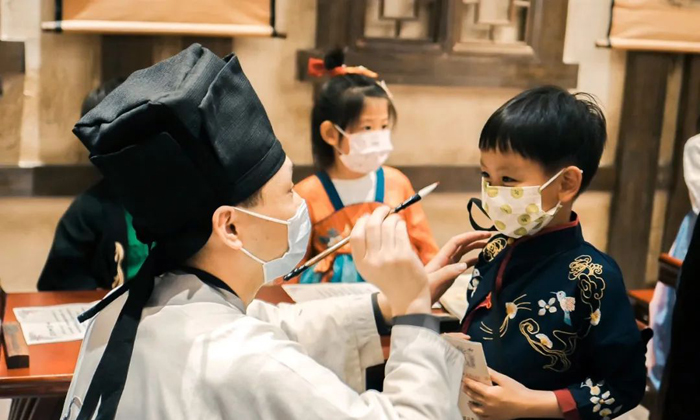 西北小學(xué)生夏令營(yíng)報(bào)名費(fèi)用