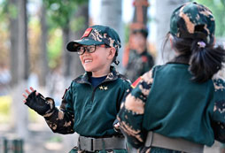 西昌軍事夏令營鍛煉孩子獨(dú)立生活能力