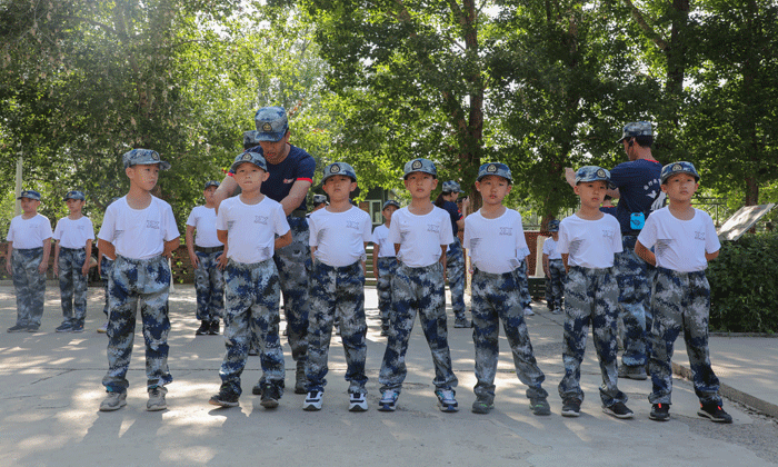 西昌軍事夏令營培養(yǎng)孩子的自我管理能力呢？.gif